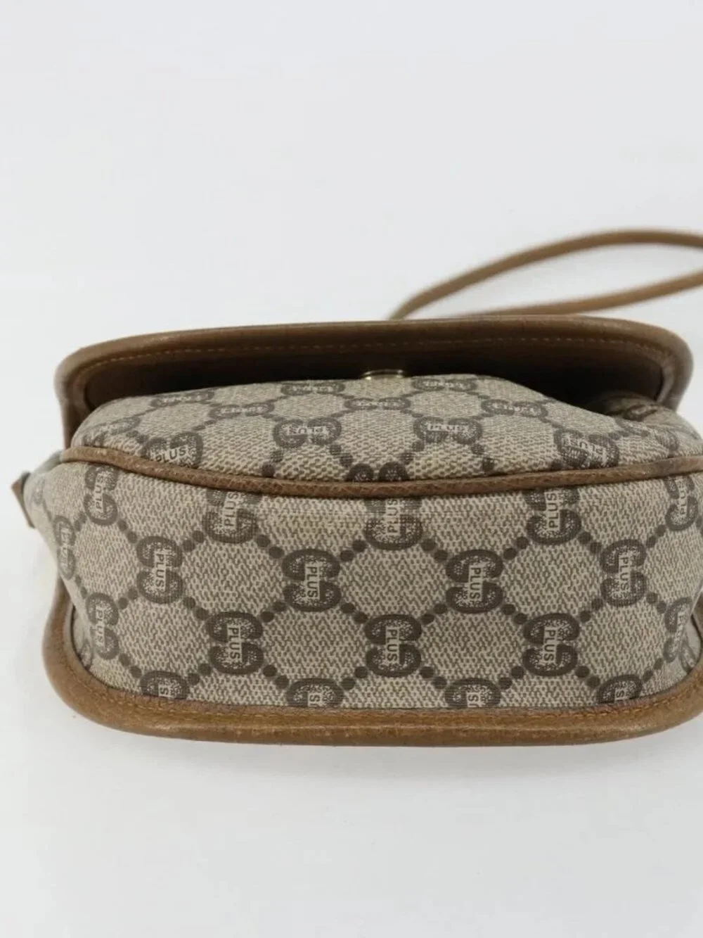 GUCCI GG Plus Supreme Shoulder Bag PVC Beige Gold Auth ka4547 - Picture 5 of 15